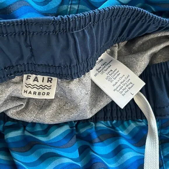 Fair Harbor Men’s Mastos-Anchor Lined Shorts Blue Art Waves Large - Picture 4 of 4